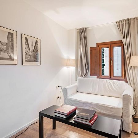 Palazzo Pitti & Boboli Comfortable Apartment Флоренція Екстер'єр фото