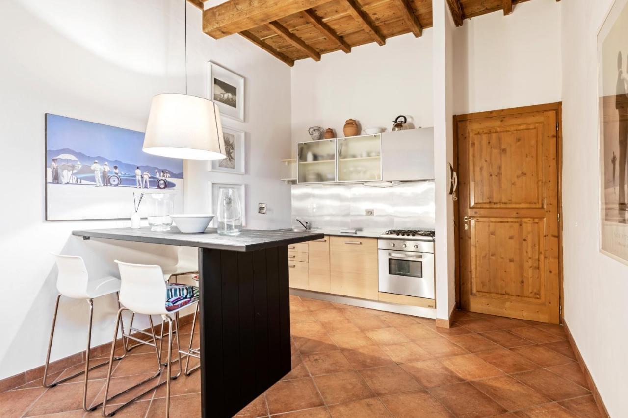 Palazzo Pitti & Boboli Comfortable Apartment Флоренція Екстер'єр фото